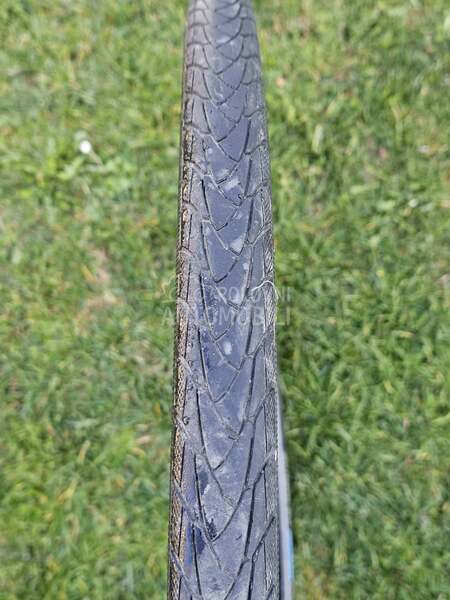 Schwalbe marathon plus   700x3
