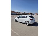 Opel Astra J 1.6 CH