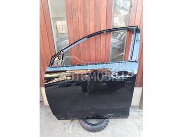 Prednja leva vrata crna za Peugeot 5008 od 2016. do 2024. god.