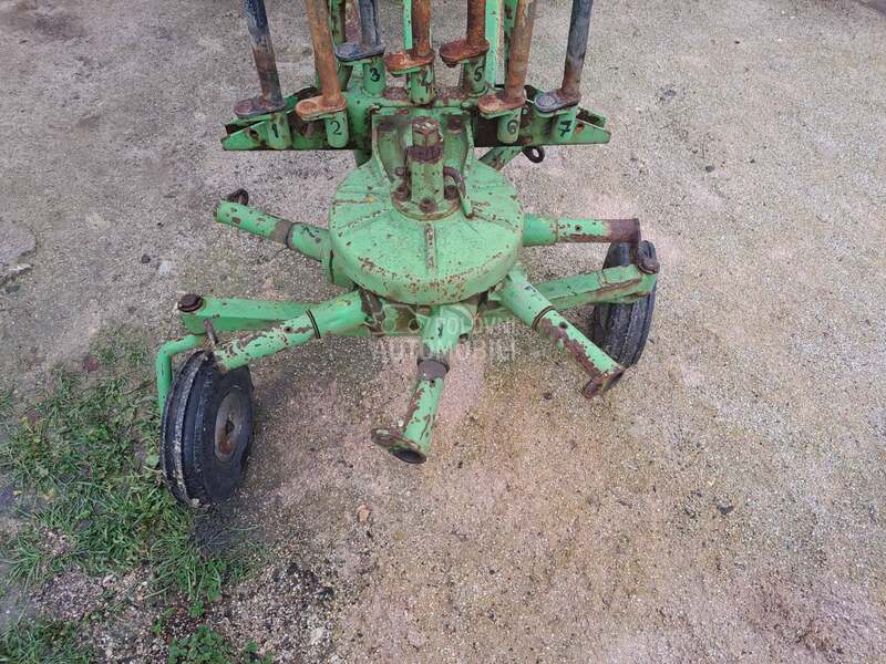 Kuhn Balerine sakupljači