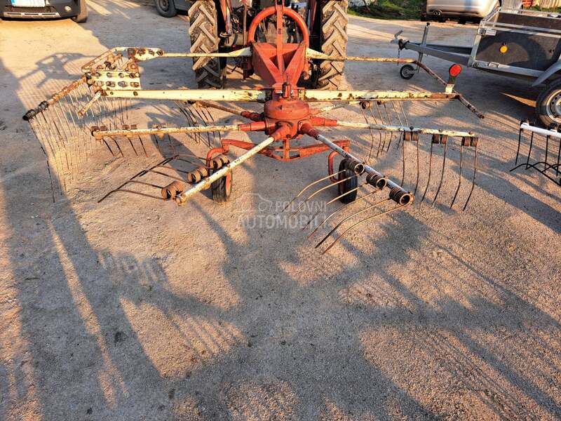 Kuhn Balerine sakupljači