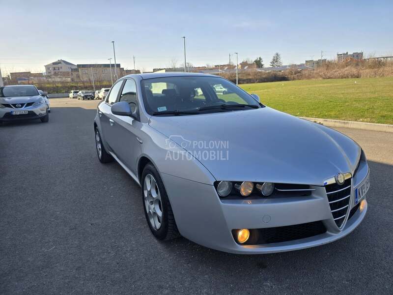 Alfa Romeo 159 8V