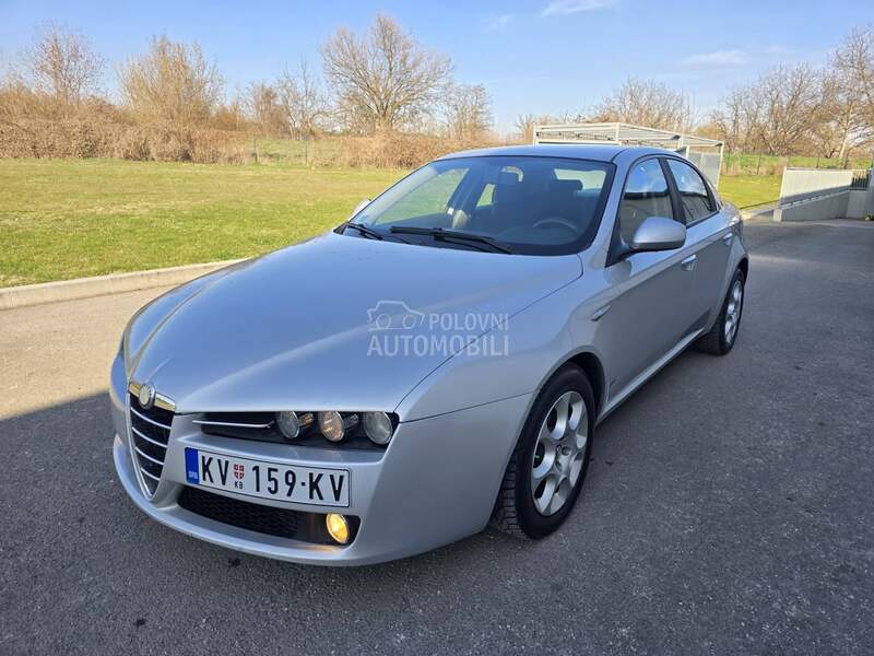 Alfa Romeo 159 8V