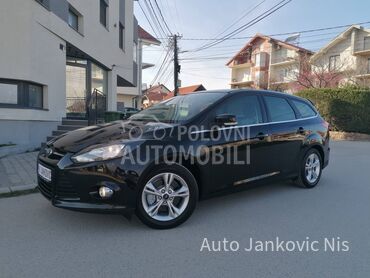 Ford Focus 1.6i TREND LINE CH