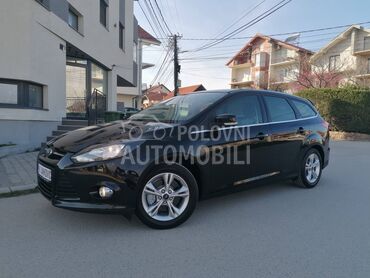 Ford Focus 1.6i TREND LINE CH