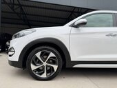 Hyundai Tucson 1.7CRDI ALU18/NAV