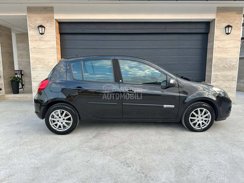 Renault Clio c.h.t.o.p