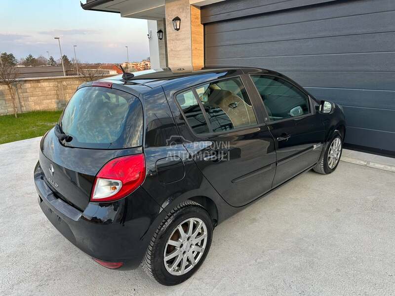 Renault Clio c.h.t.o.p