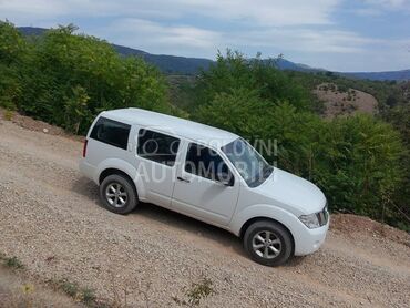 Nissan Pathfinder 