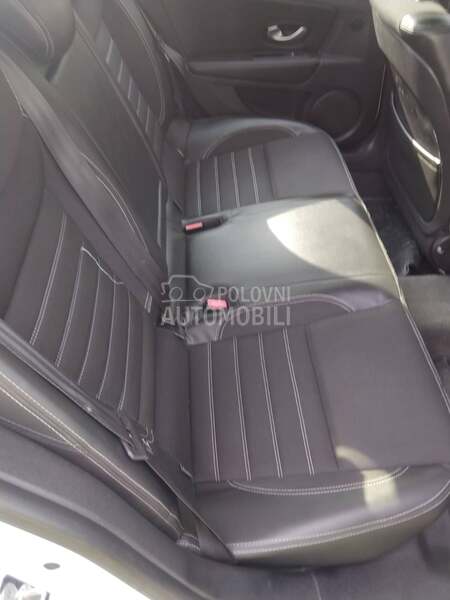 Renault Laguna 4CONTROL