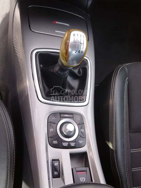 Renault Laguna 4CONTROL