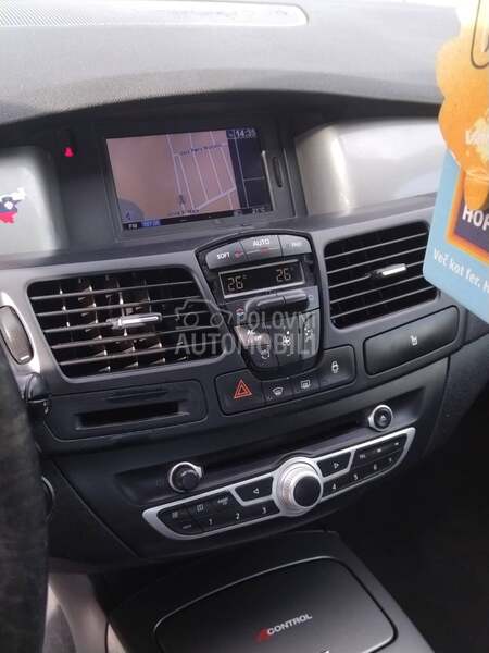 Renault Laguna 4CONTROL