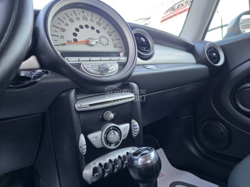 MINI Cooper D 1.6 D/181.000 K.M