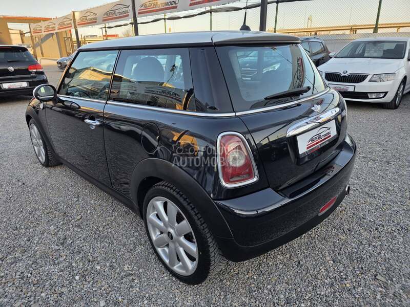 MINI Cooper D 1.6 D/181.000 K.M