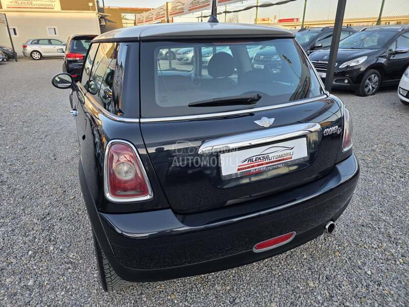 MINI Cooper D 1.6 D/181.000 K.M