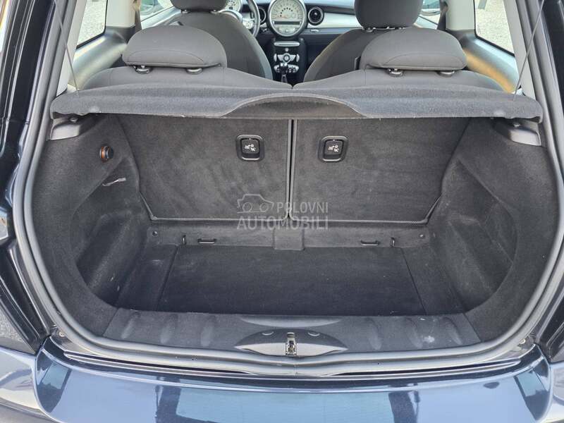 MINI Cooper D 1.6 D/181.000 K.M