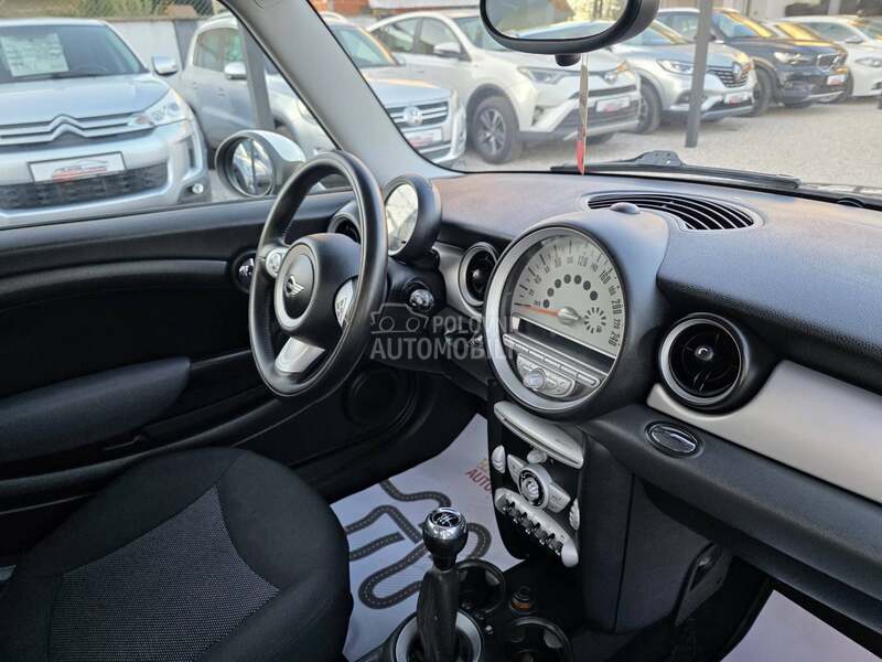 MINI Cooper D 1.6 D/181.000 K.M