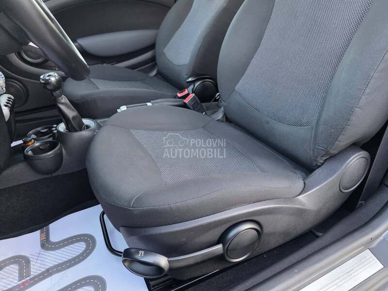 MINI Cooper D 1.6 D/181.000 K.M