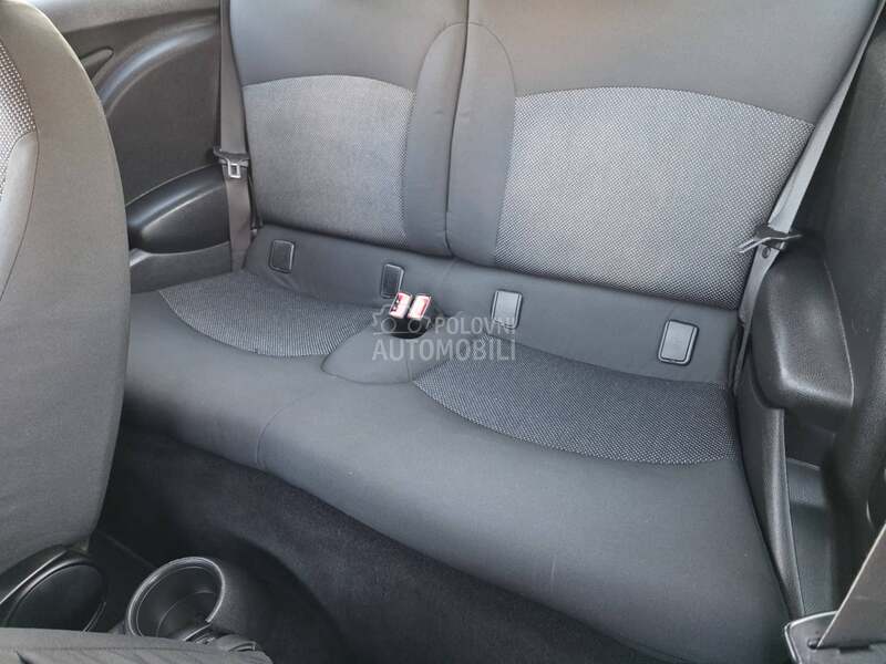 MINI Cooper D 1.6 D/181.000 K.M