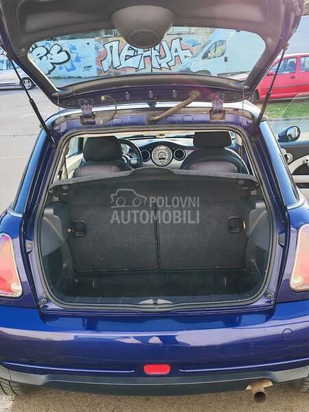 MINI Cooper 1.6
