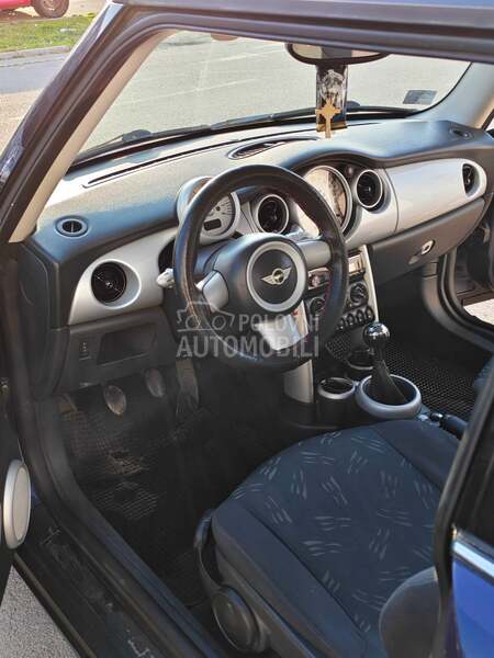 MINI Cooper 1.6