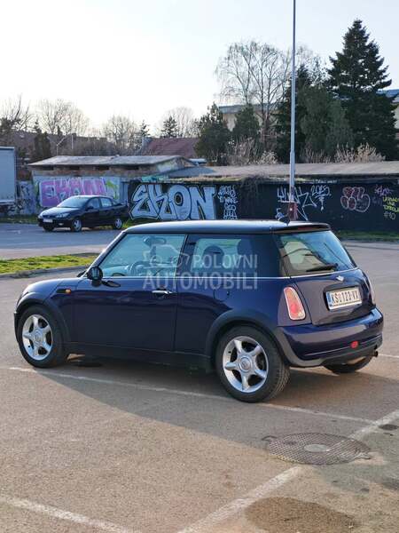 MINI Cooper 1.6