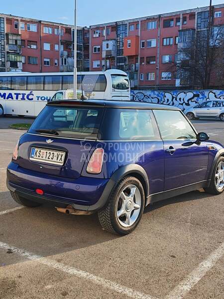 MINI Cooper 1.6