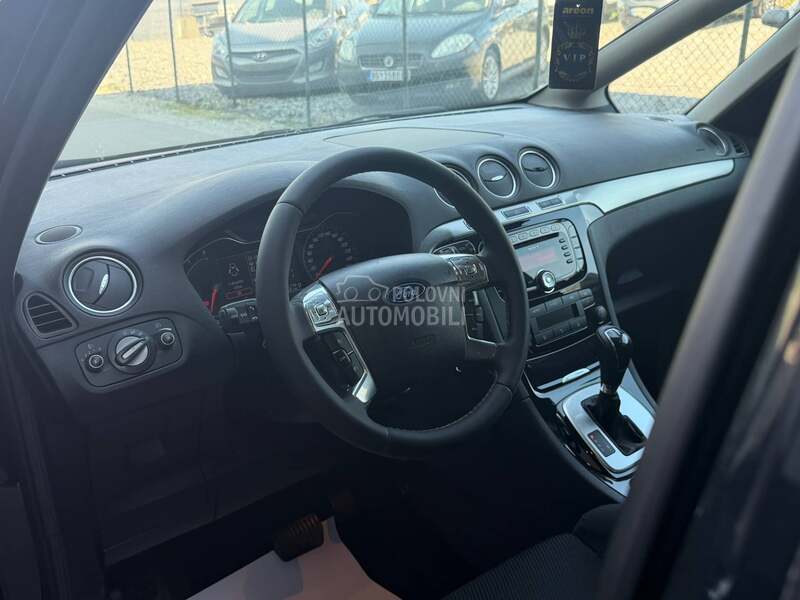 Ford S-Max restyle/CH//