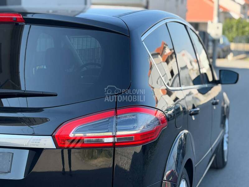 Ford S-Max restyle/CH//