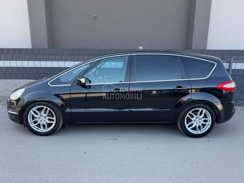 Ford S-Max restyle/CH//