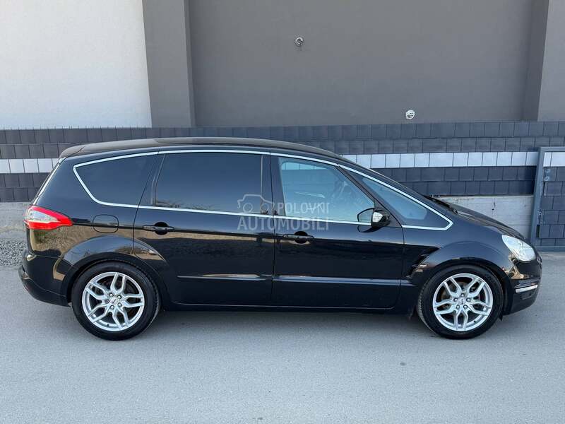 Ford S-Max restyle/CH//