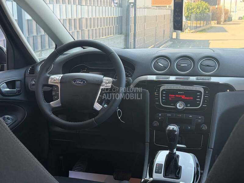 Ford S-Max restyle/CH//