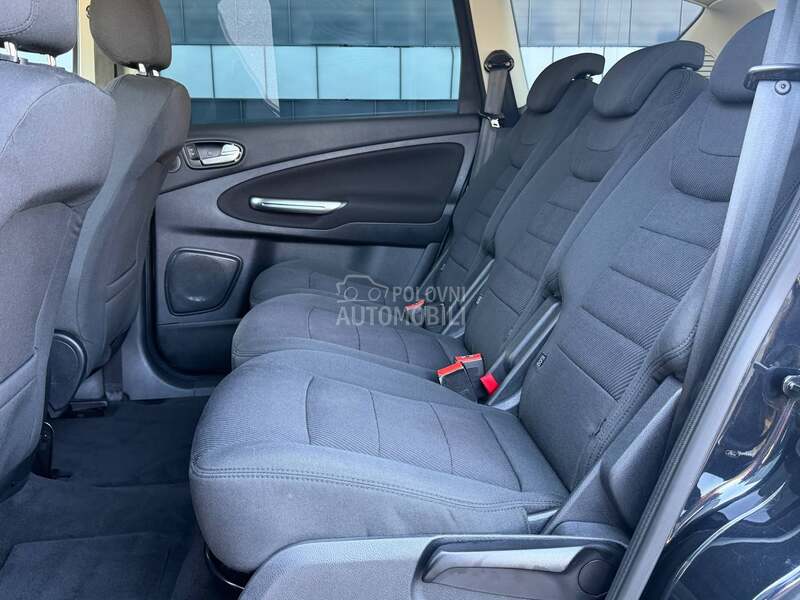 Ford S-Max restyle/CH//