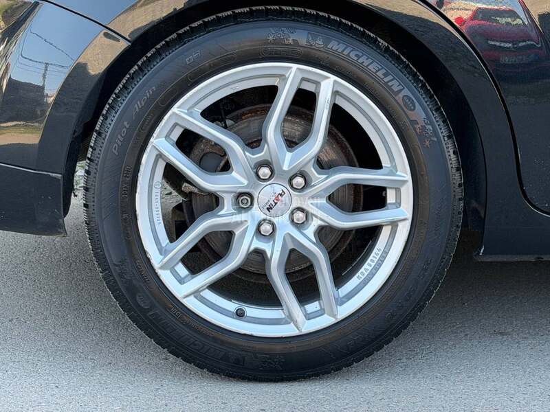 Ford S-Max restyle/CH//