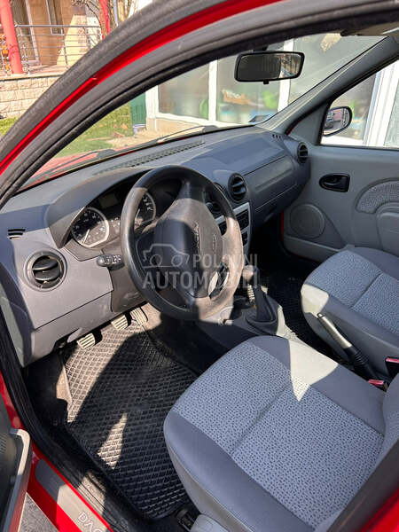 Dacia Logan 