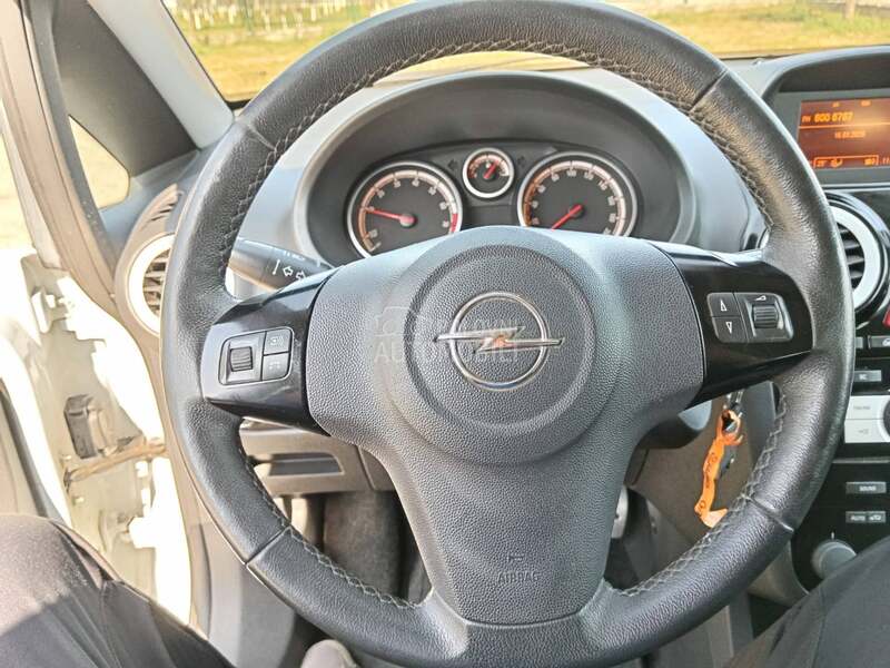 Opel Corsa D 