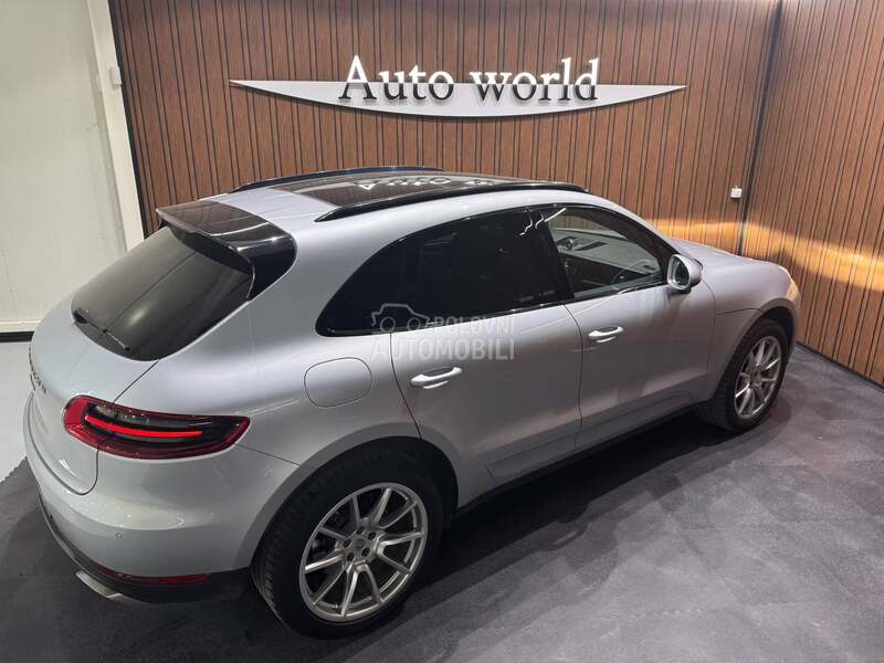 Porsche Macan 