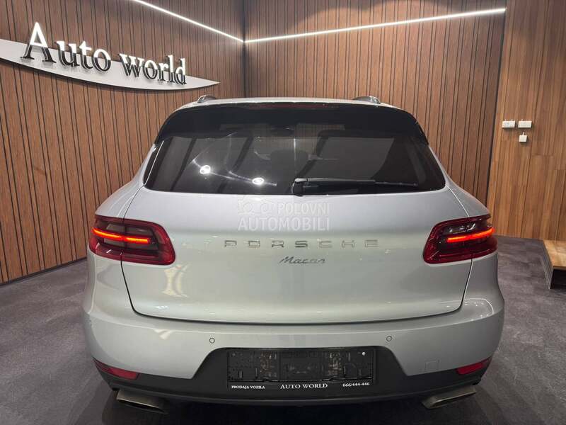 Porsche Macan 