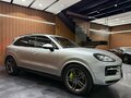 Porsche Cayenne E-Hybrid Pano