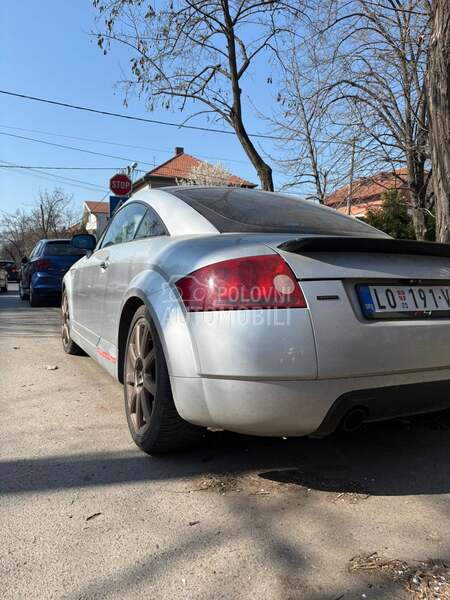 Audi TT 