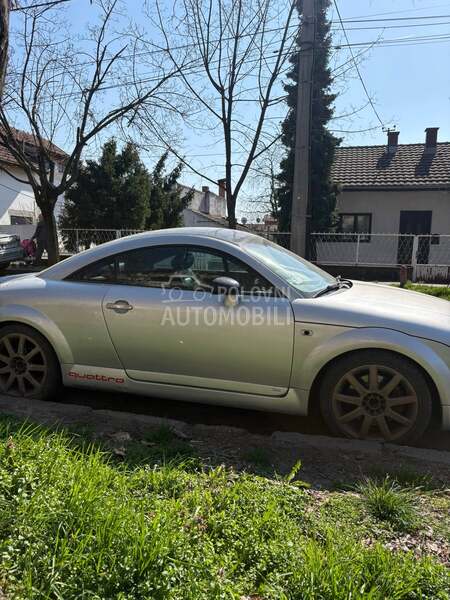 Audi TT 