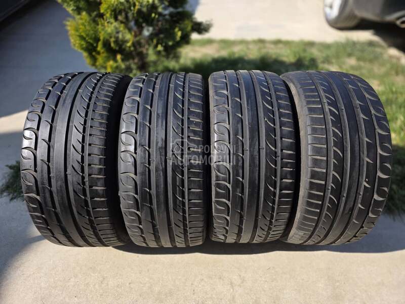 Riken 255/40 R19 Letnja