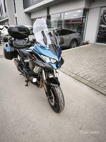 Kawasaki Versys 1100SE