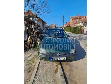 Opel Corsa B 