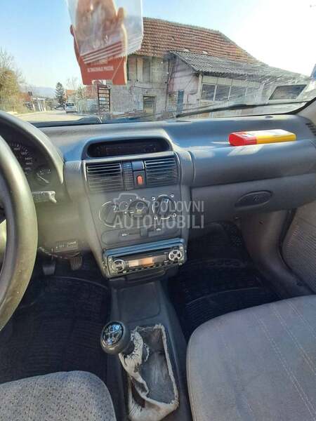 Opel Corsa B 