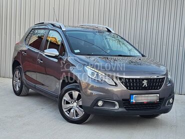 Peugeot 2008 1.2 b STYLE