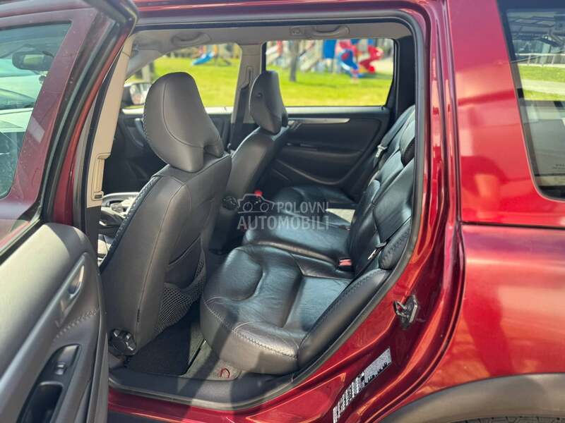Volvo XC70 2.4D5