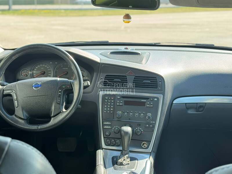 Volvo XC70 2.4D5