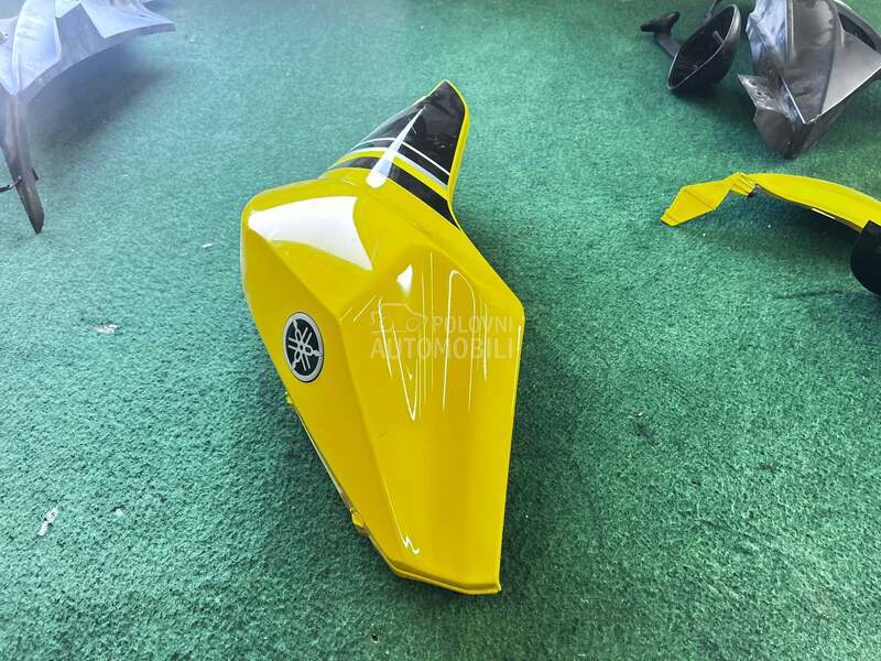 PLASTIKE ZA YAMAHU R125