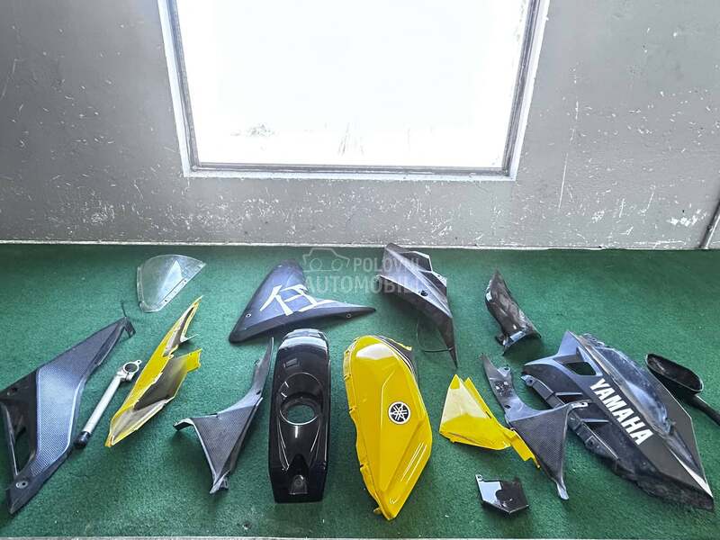 PLASTIKE ZA YAMAHU R125